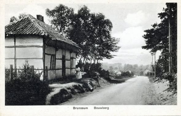 Historic postcard showing the Bouwberg cottage and road in Brunssum